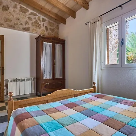 Hébergement de vacances Rustikale Mit Privatem Pool Ses Salines (Mallorca)