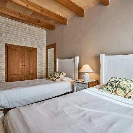 Hébergement de vacances Rustikale Mit Privatem Pool