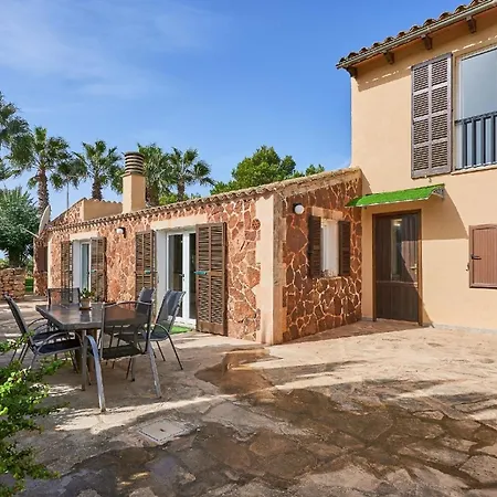 Hébergement de vacances Rustikale Mit Privatem Pool Ses Salines (Mallorca)